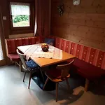 مزرعة للإقامة Nieslerhof مايرهوفن