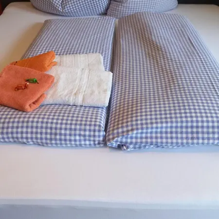 Nieslerhof * מאיירהופן