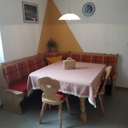 Nieslerhof * מאיירהופן