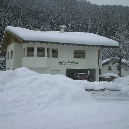 Nieslerhof 팜스테이 *